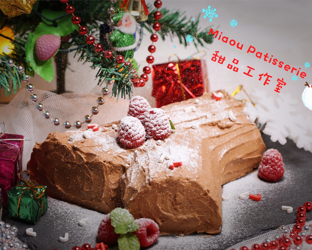 圣诞巧克力树桩蛋糕的做法