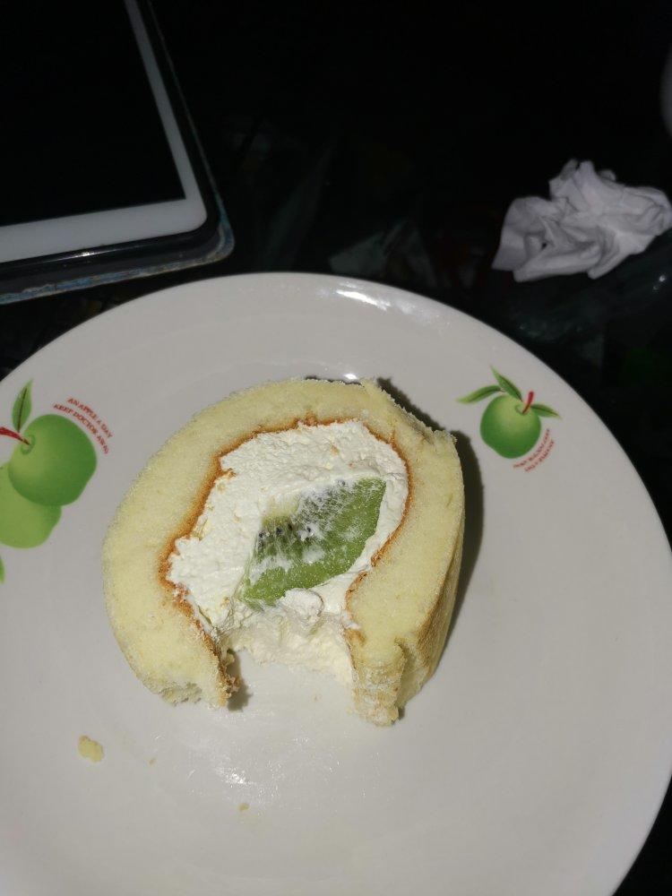 《Tinrry下午茶》教你做基础原味蛋糕卷