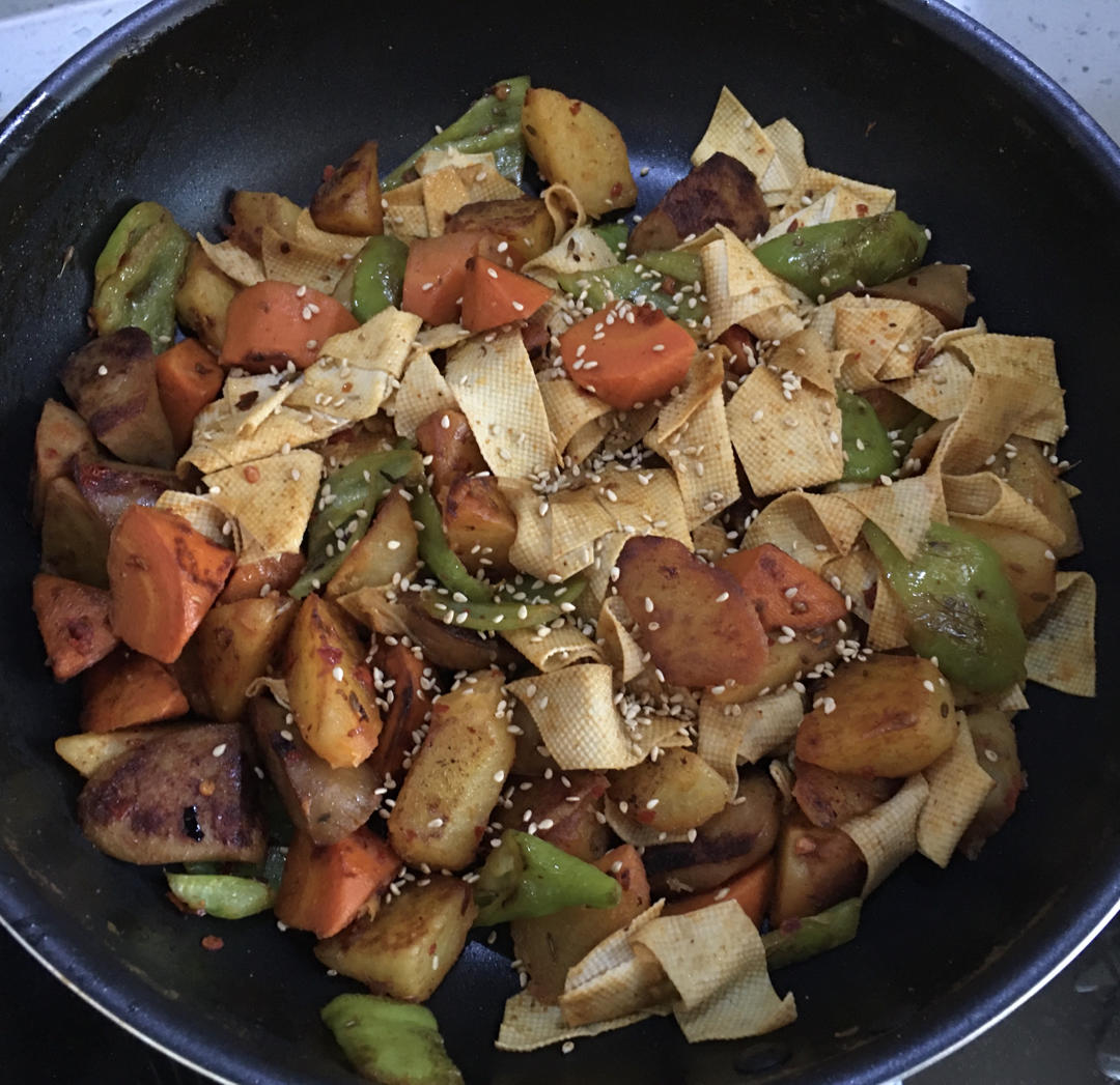 香辣孜然火腿土豆丁