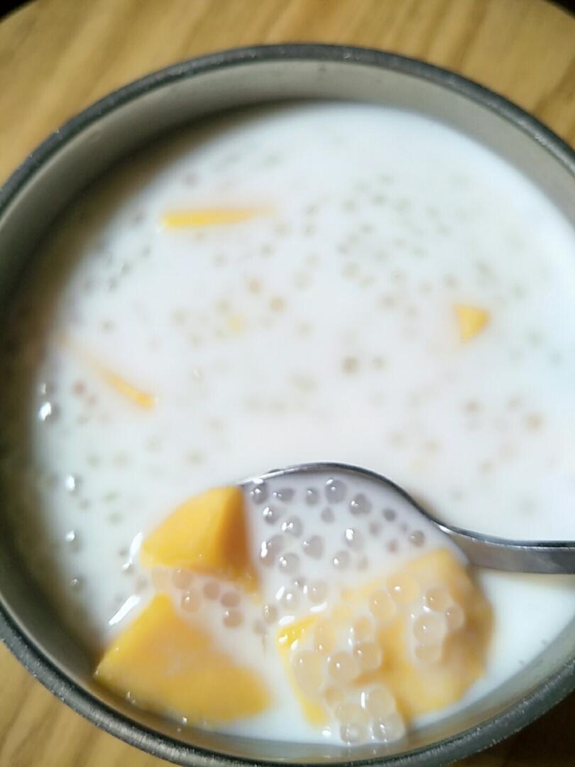 芒果椰汁西米露