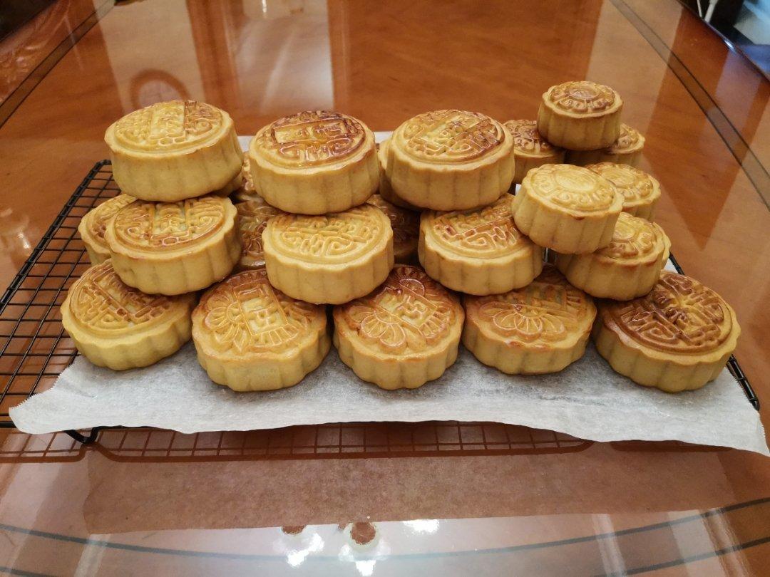 广式莲蓉蛋黄月饼