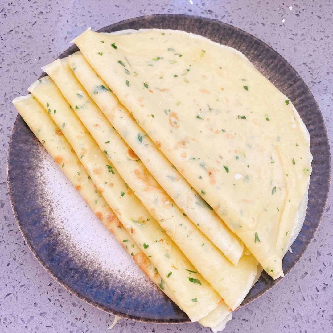 【平底锅葱花蛋饼】