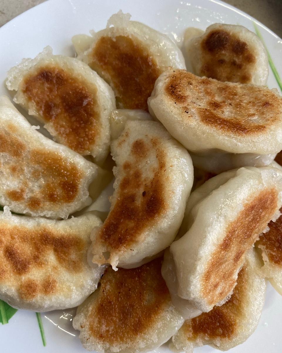 早餐来一锅香脆的生煎饺子