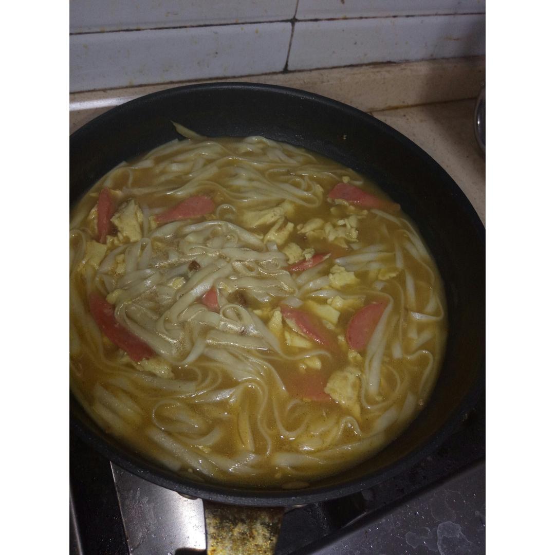 咖喱煮面