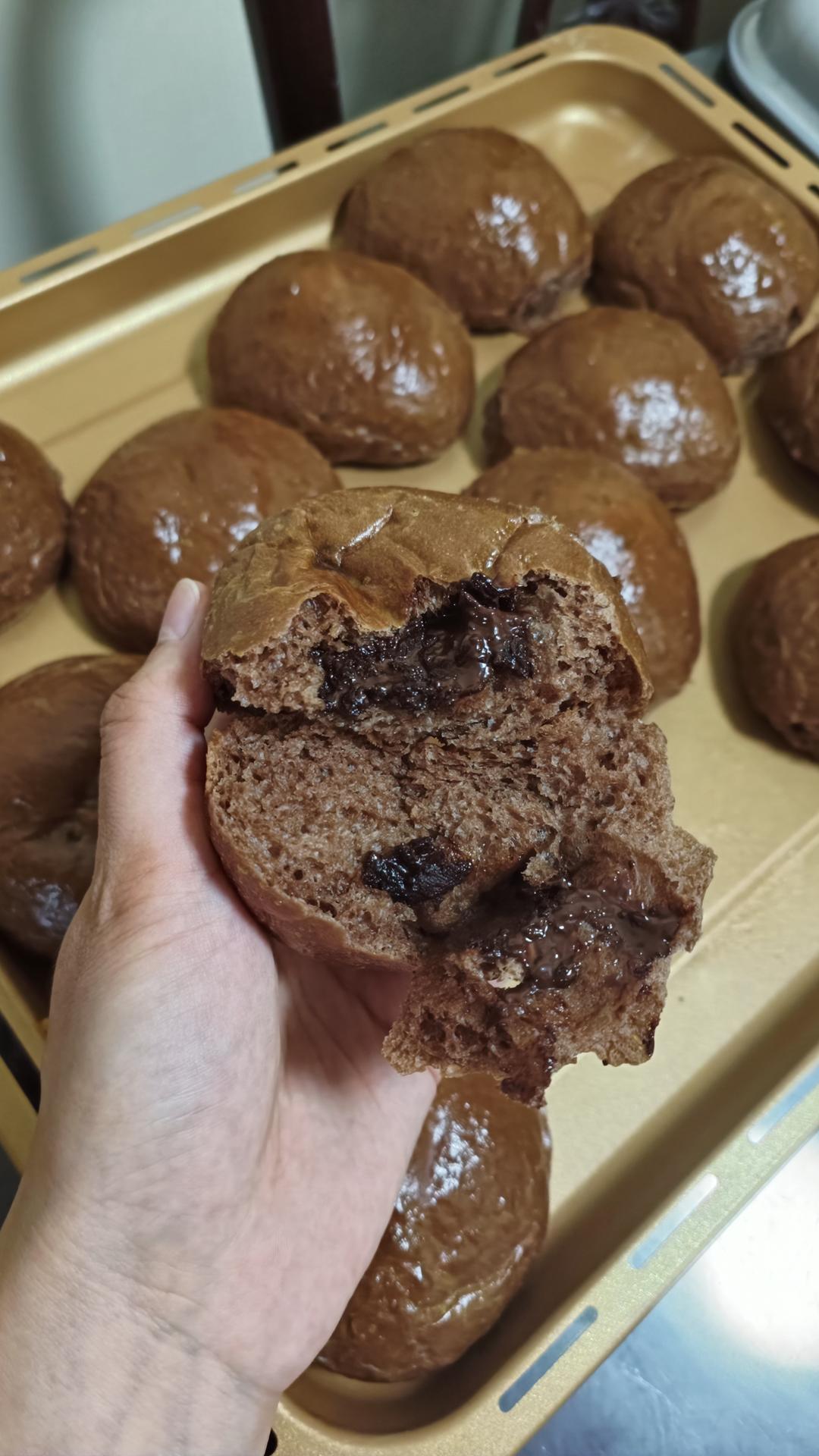 脏脏包亲兄弟？爆浆黑眼豆豆💯 注入丝滑甘纳许，冷藏吃绝了！
