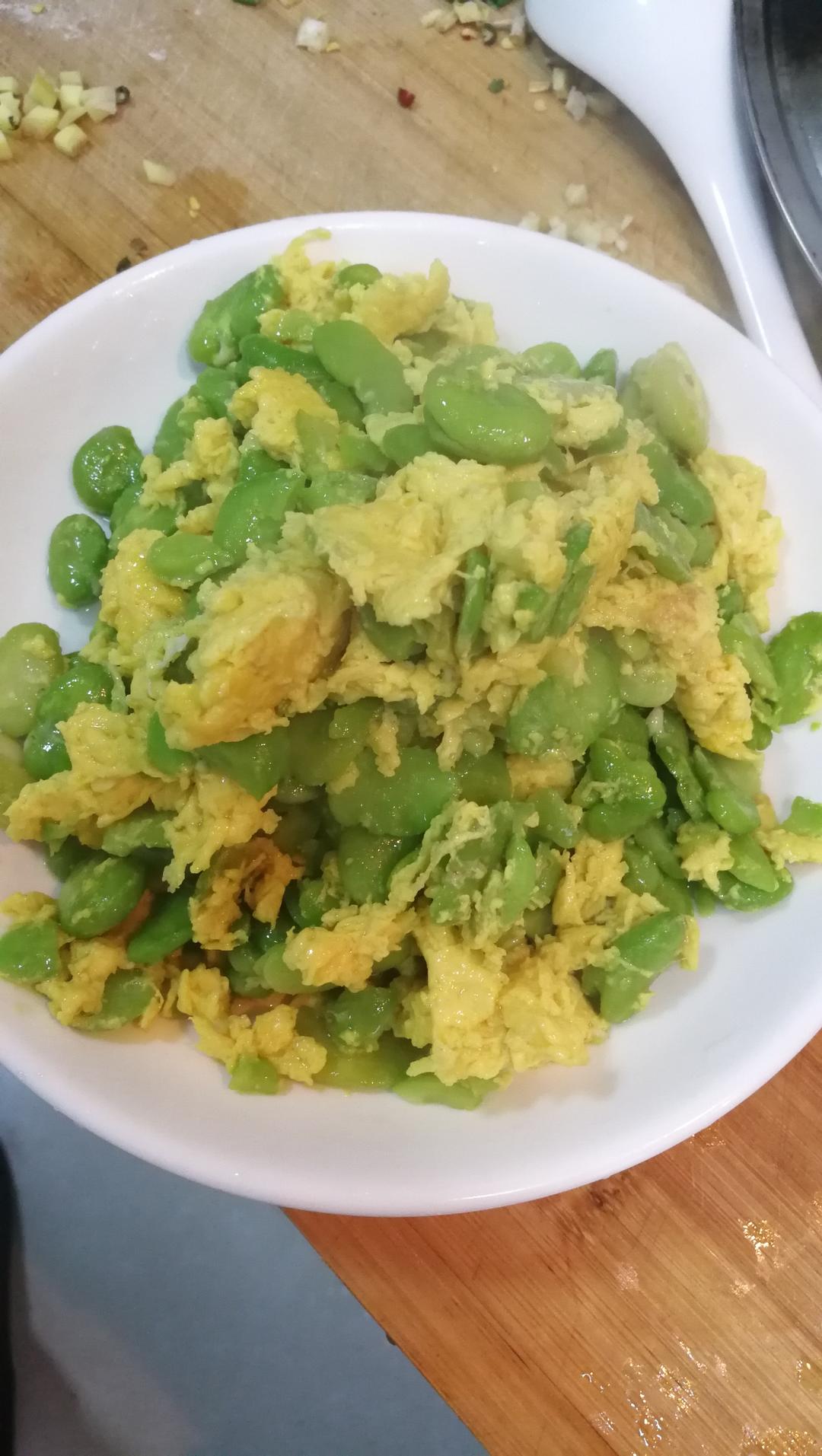 三步搞定蚕豆炒鸡蛋