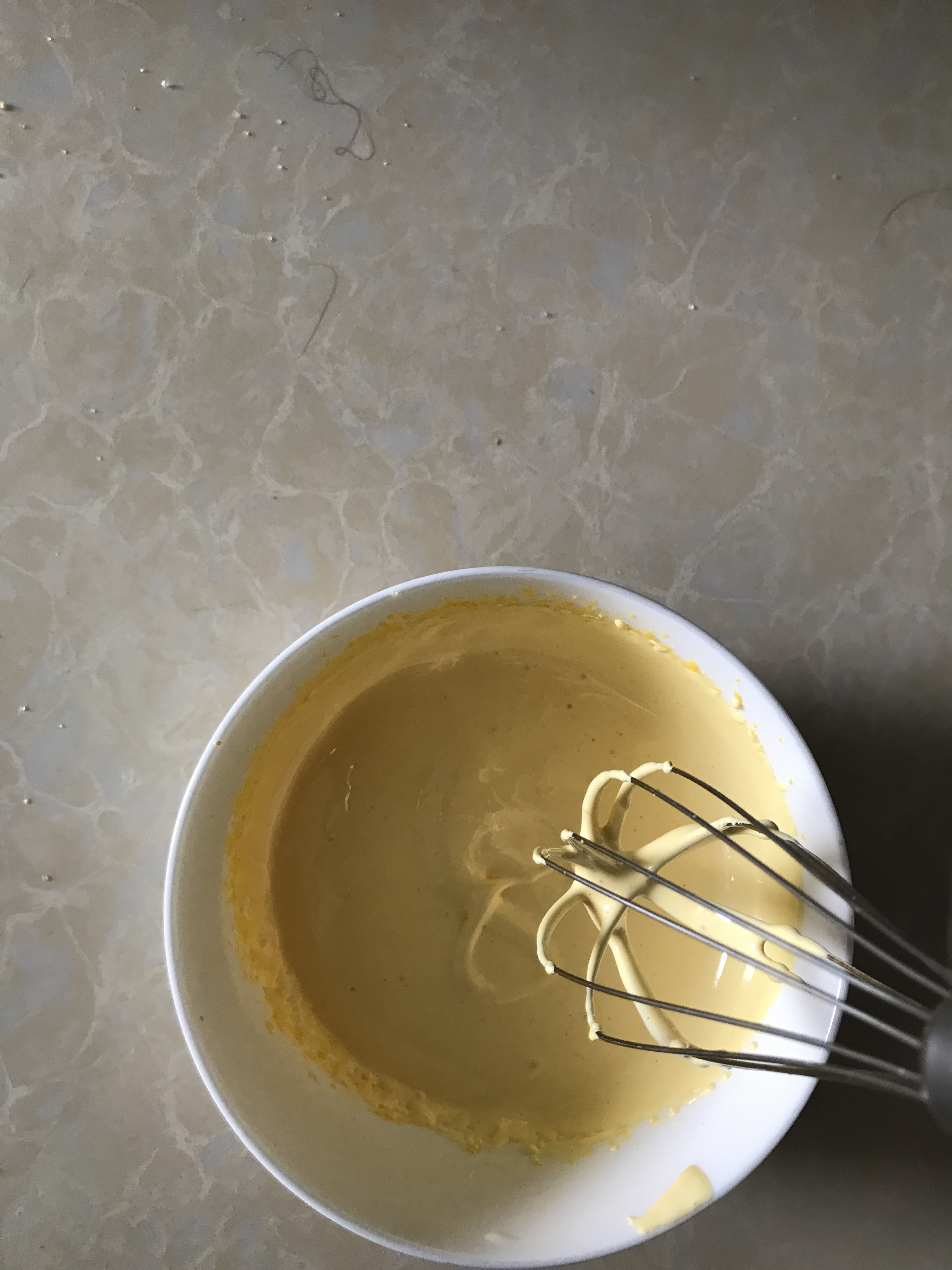 宝宝蛋黄软蛋糕的做法 步骤2