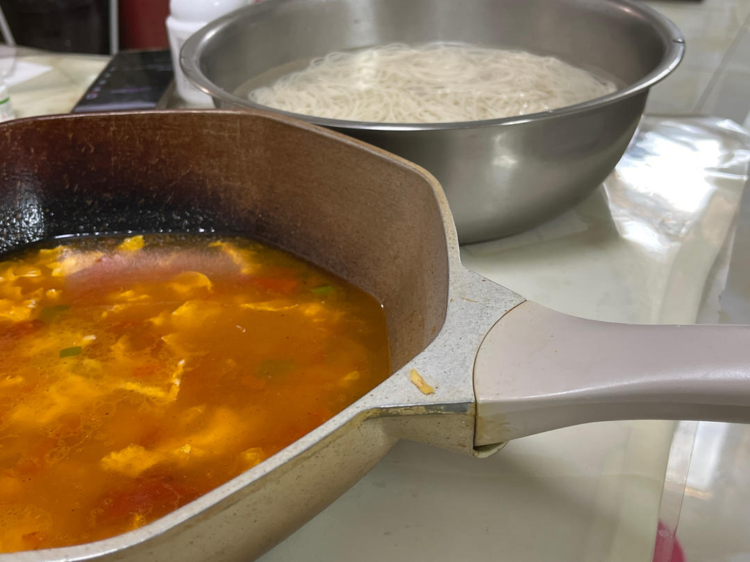 不炒蛋的西红柿鸡蛋面