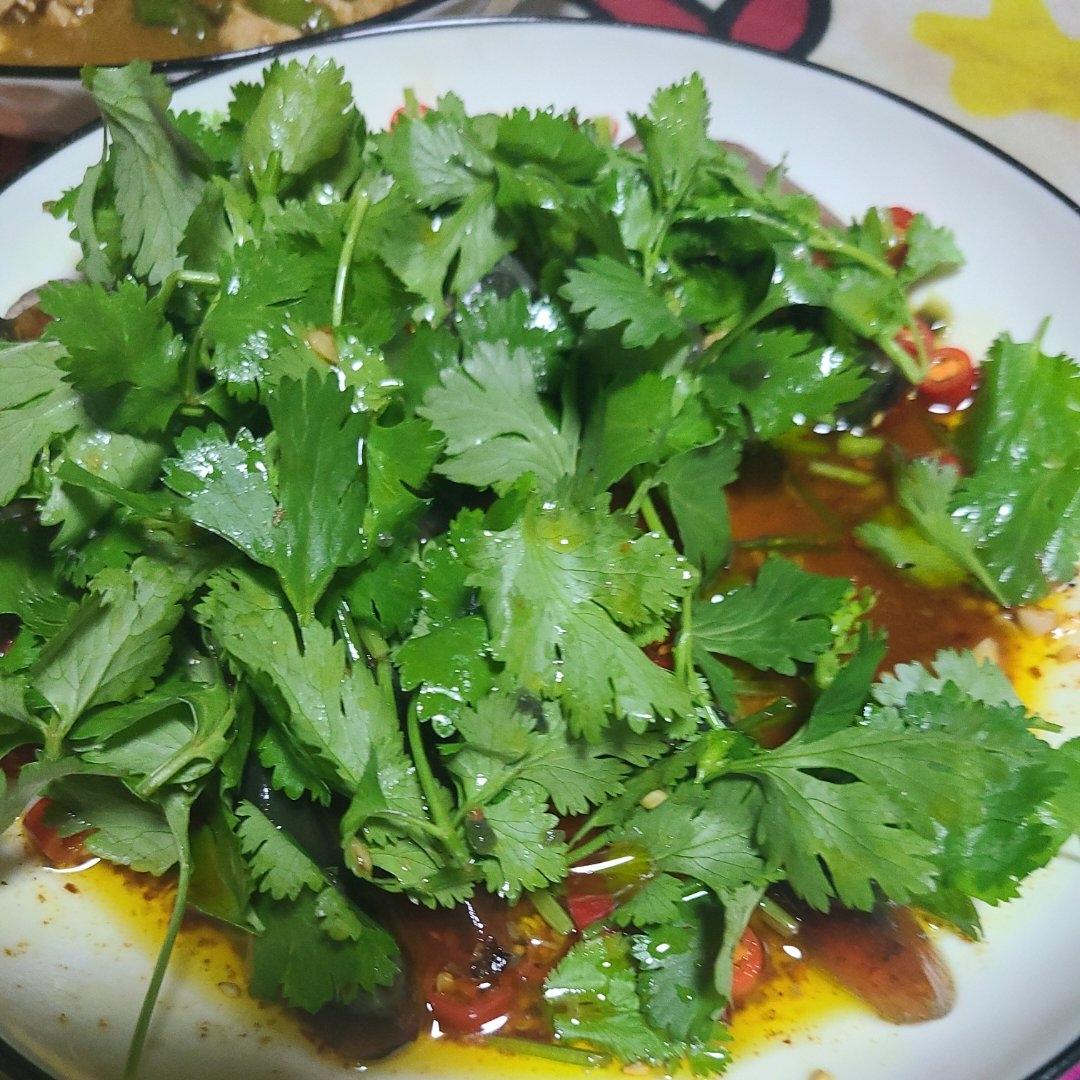 凉拌皮蛋