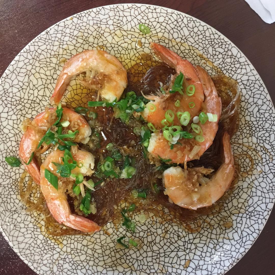 虾最美味的吃法必须是这个——蒜蓉蒸虾（多动图，孔瑶的食谱）