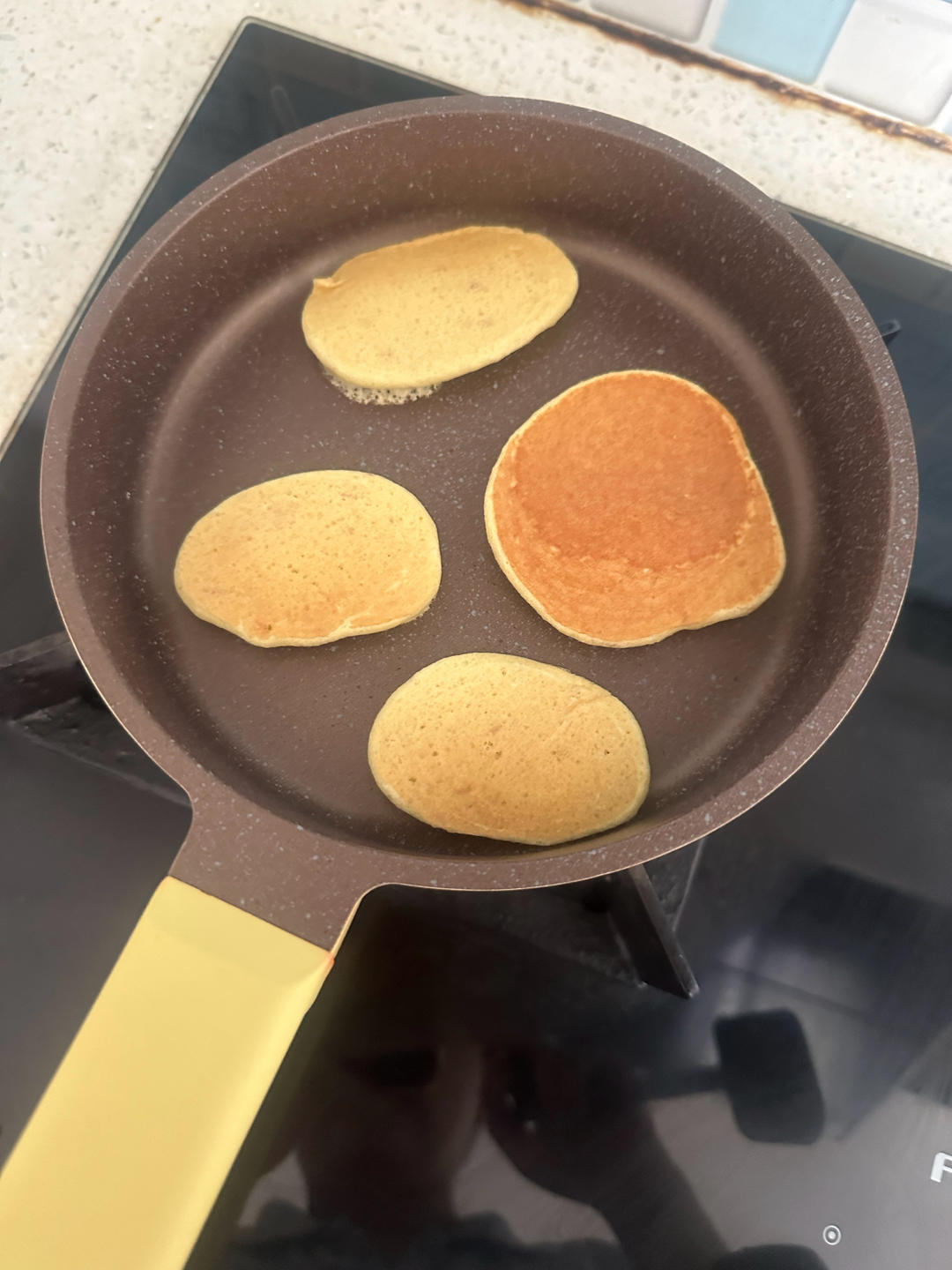 宝宝辅食：苹果奶香松饼