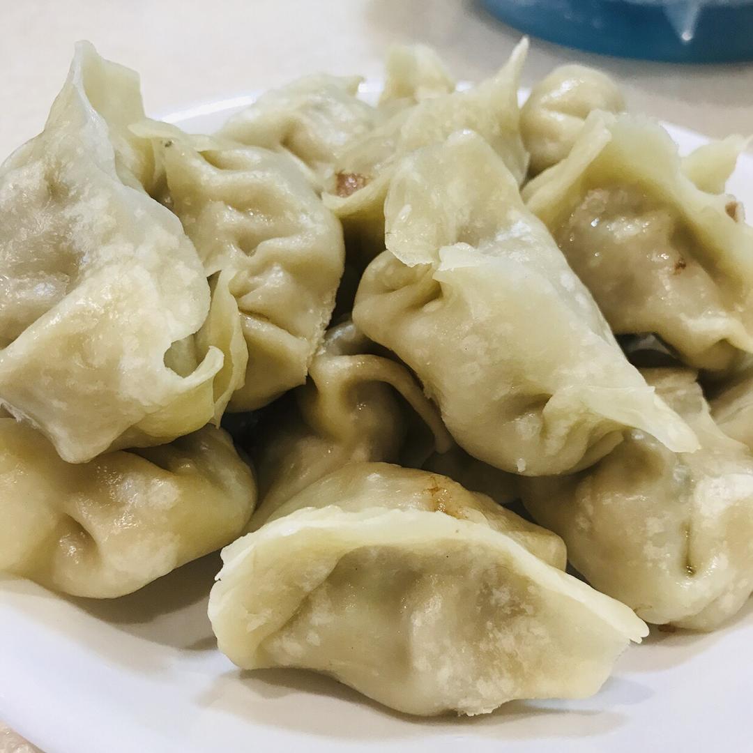 半烫面饺子皮（锅贴、蒸饺、烧卖、剩了还可以烙饼）