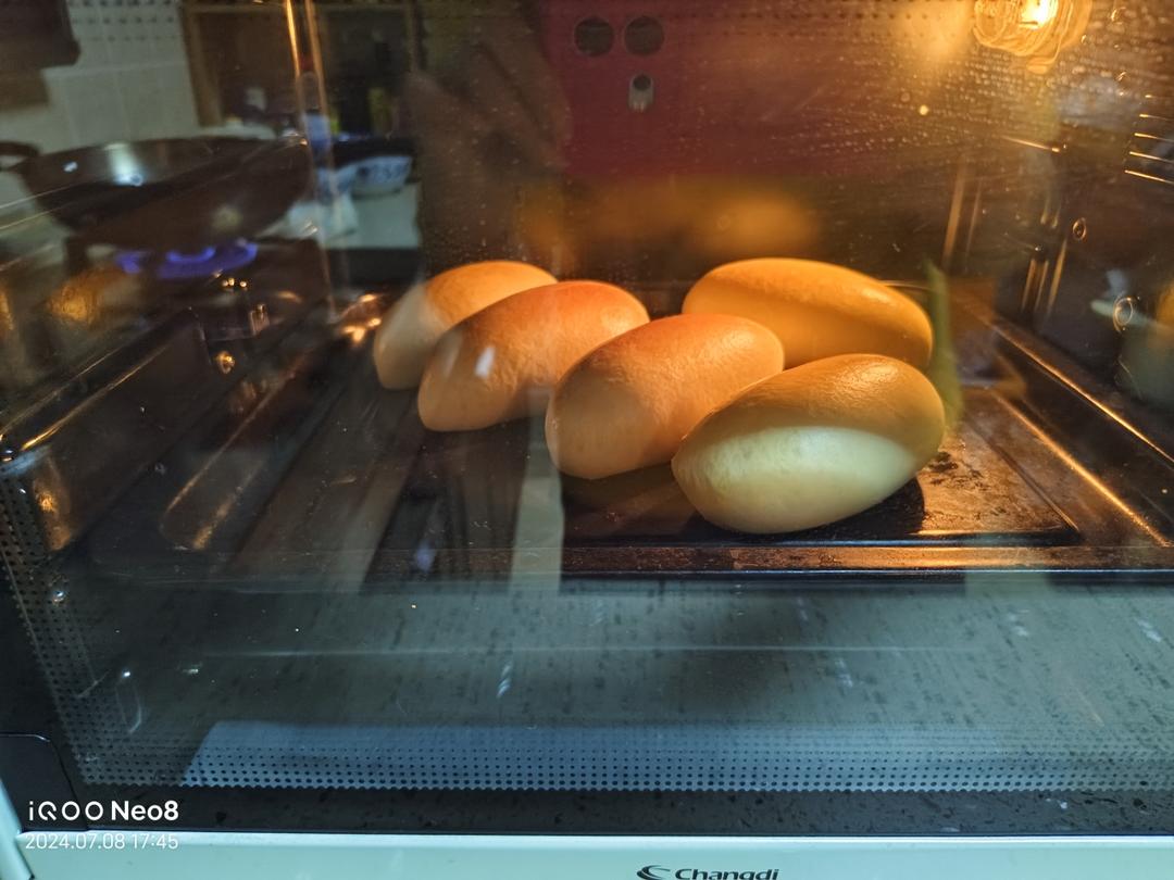 一个面团就能撑起一家店的台式面包—肉松包
