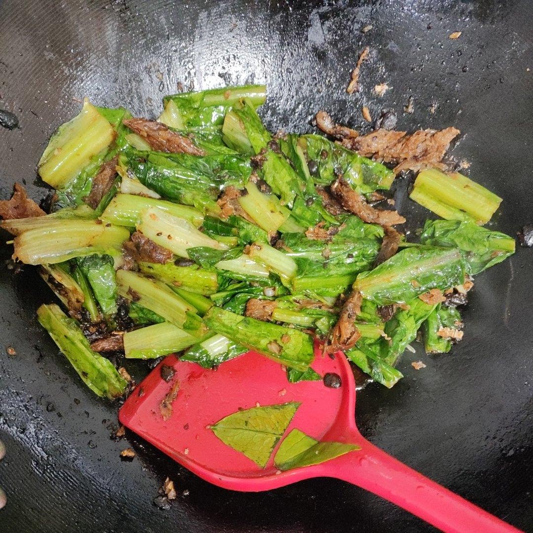 豆豉鲮鱼油麦菜