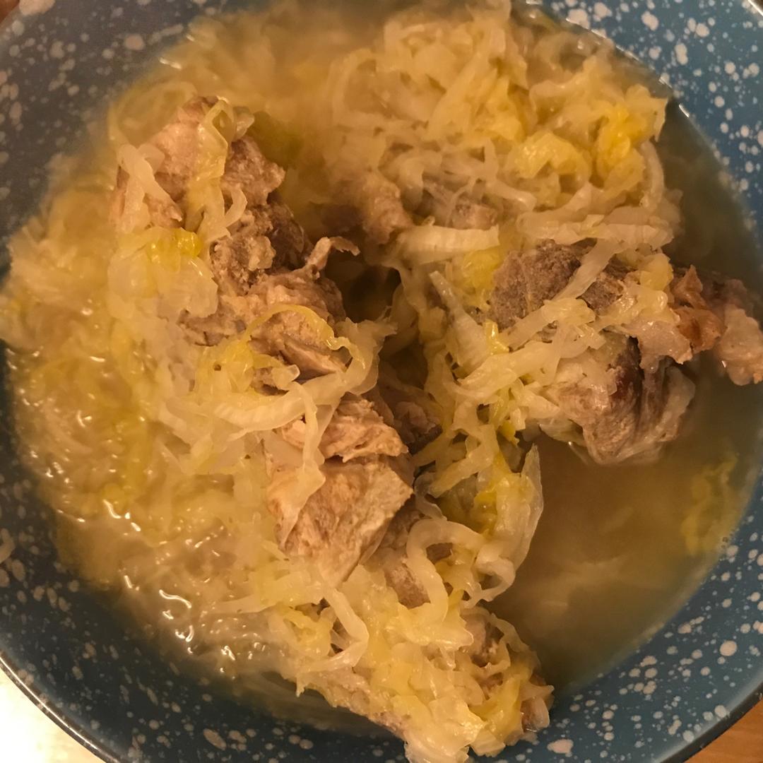 排骨炖酸菜