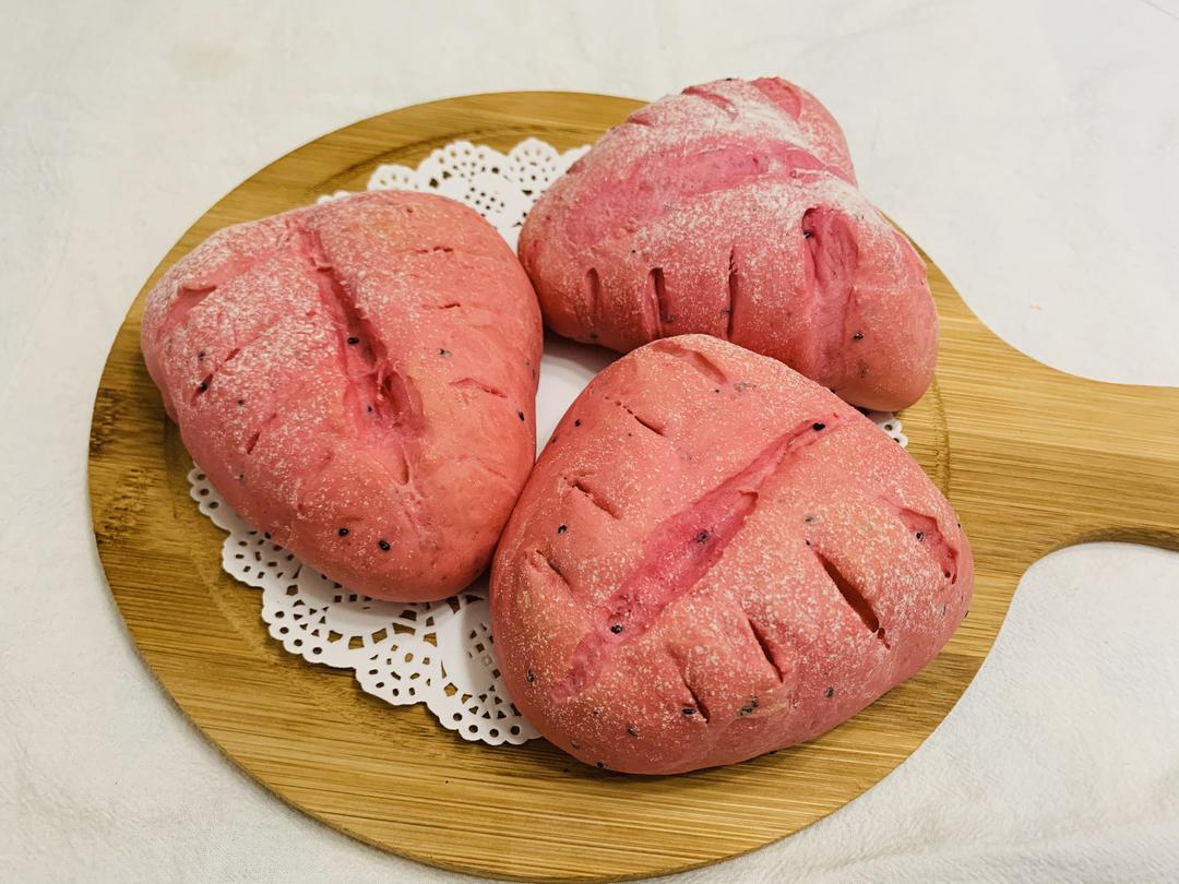 超好吃的火龙果欧包的做法