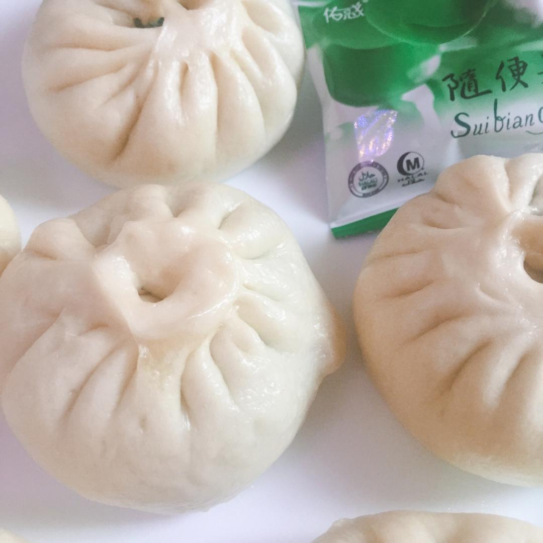 冬笋香菇菜包