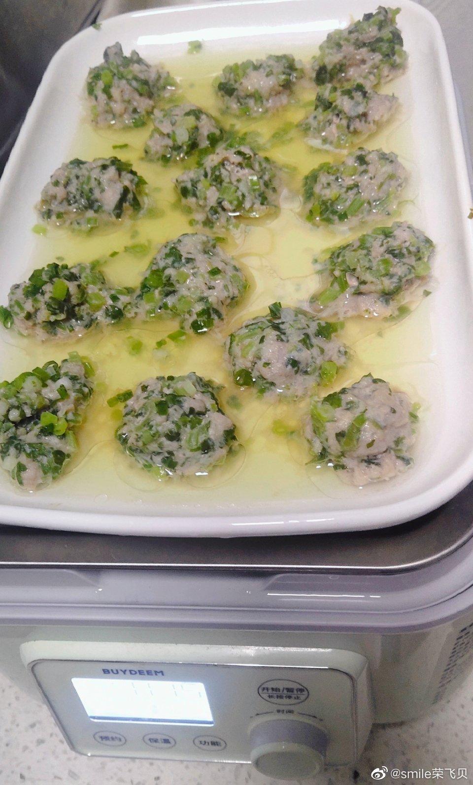 蒸香芹菜肉丸+油泼巴沙鱼【4月北鼎蒸炖锅食谱】