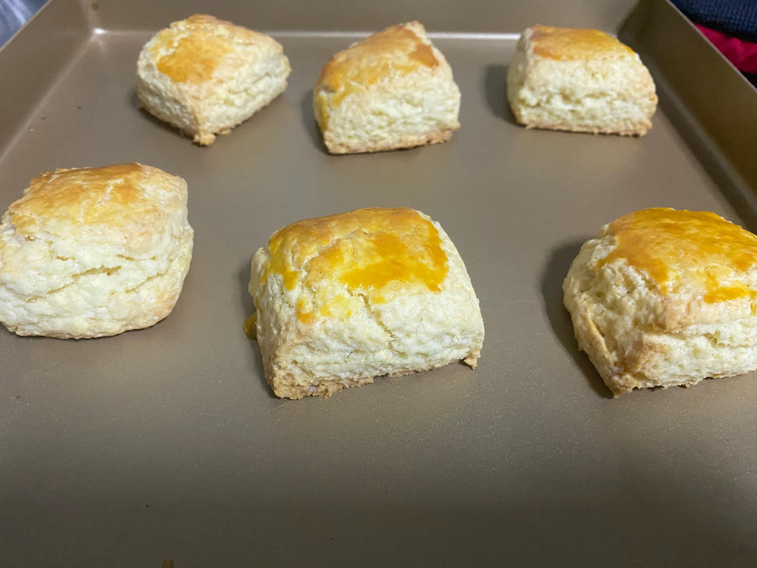 完美裂纹～百分百成功的超好吃奶香司康（禁止搬运）