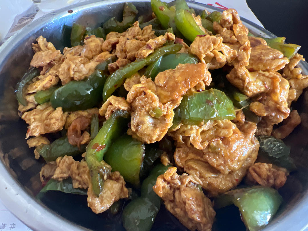 超级下饭的虎皮青椒炒鸡蛋！三碗饭都不够