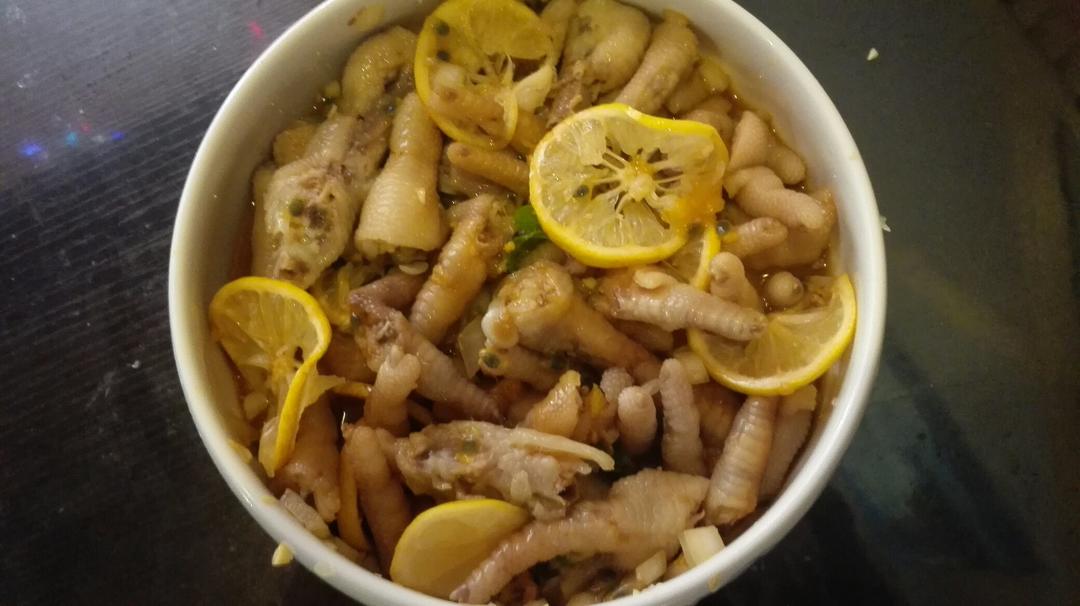 柠檬百香果香茅鸡爪