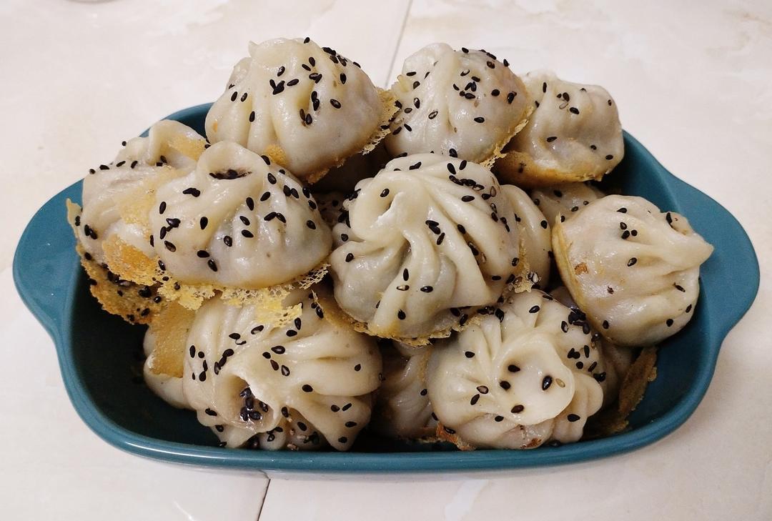 饺子皮版生煎包