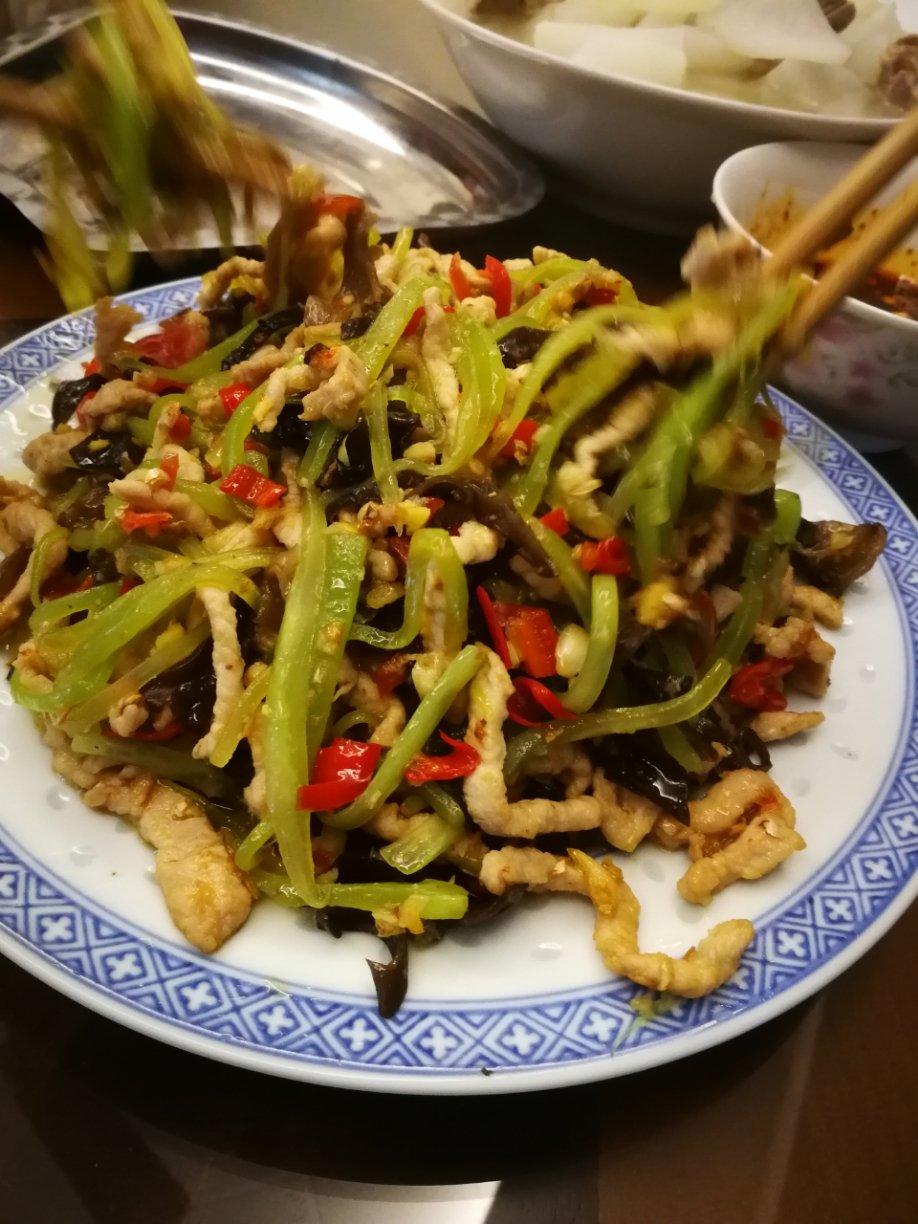 厨师长教你：“鱼香肉丝”的老式做法，味道很赞先收藏了