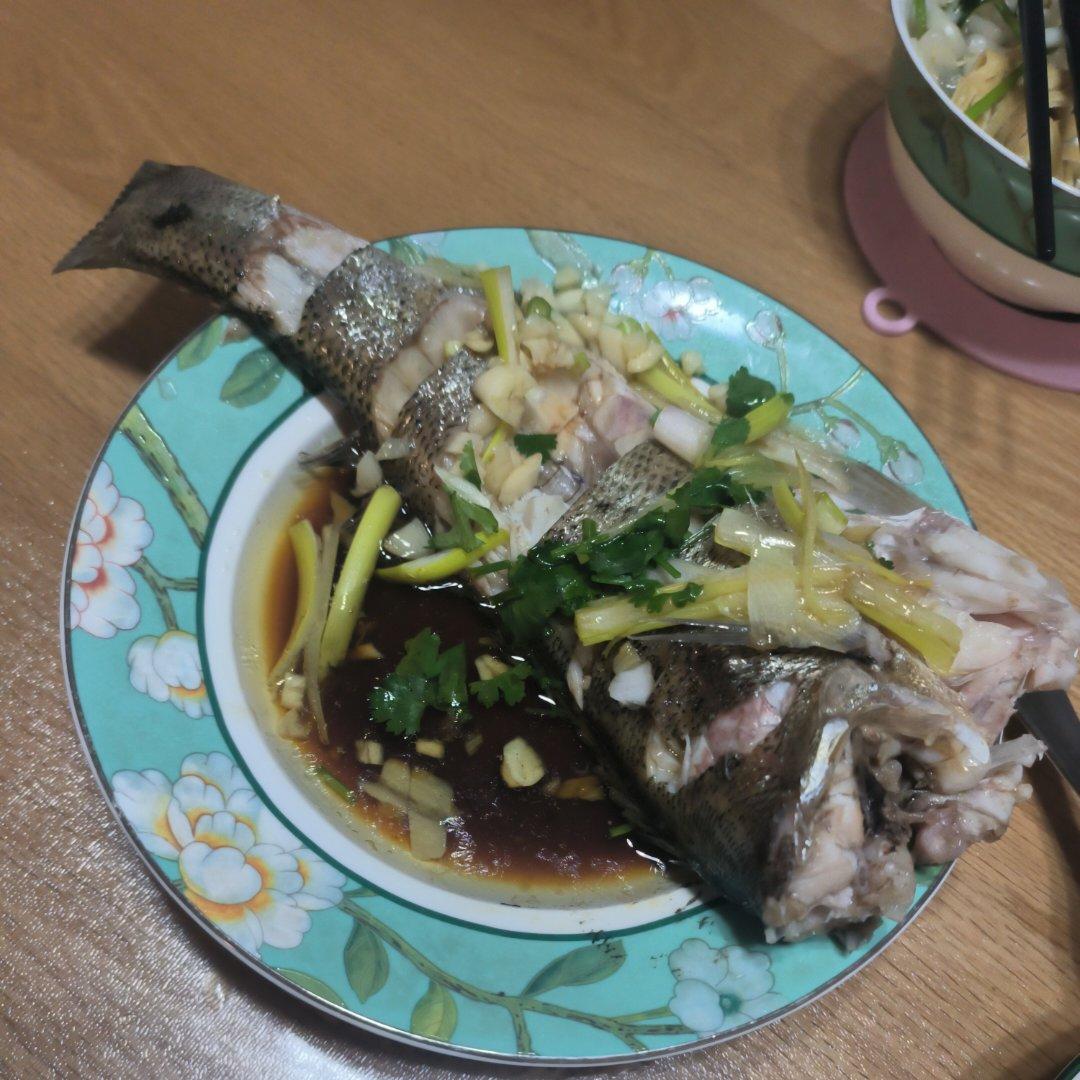 清蒸鲈鱼