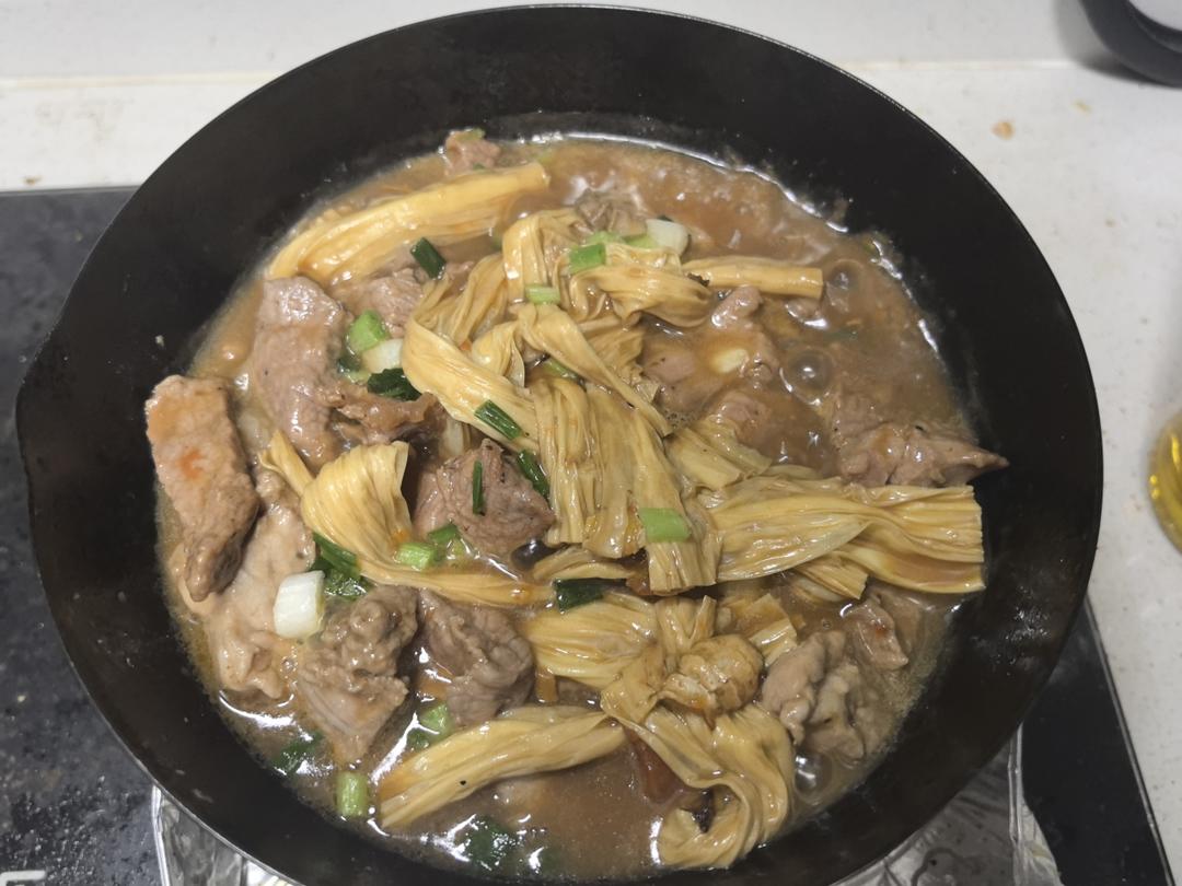 强强联手的腐竹焖牛肉
