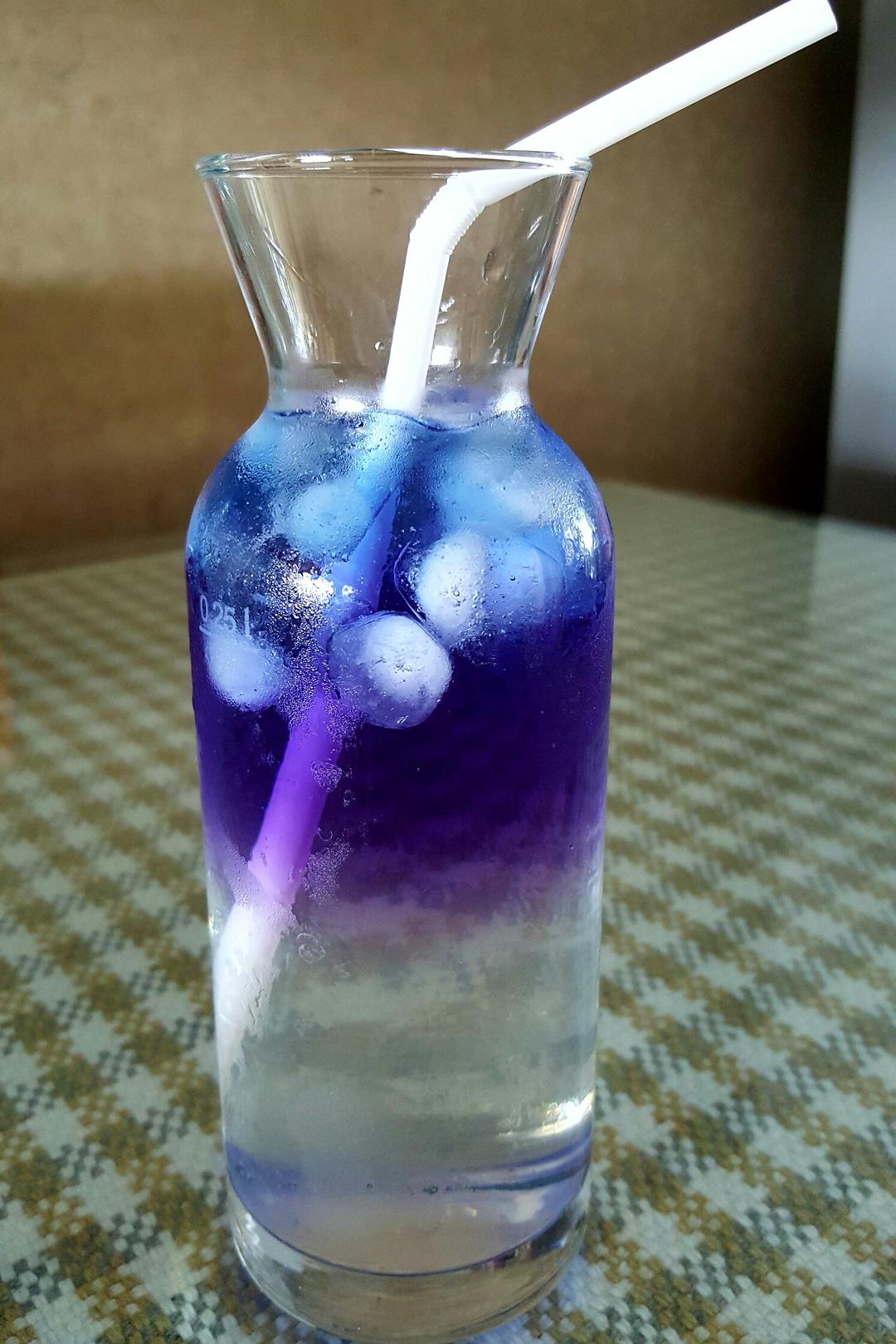 柠檬蝶豆花茶
