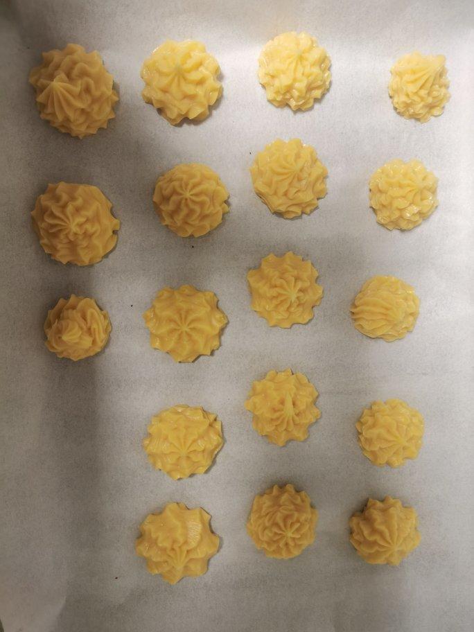 简单易成功的奶油小泡芙做法