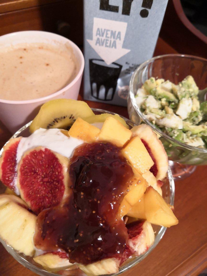 早餐之牛油果鸡蛋沙拉