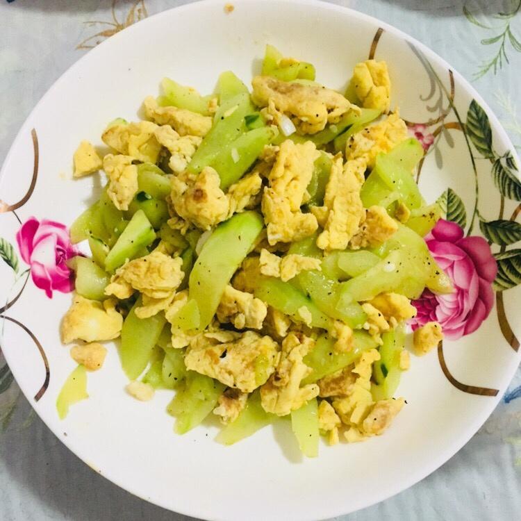 黄瓜炒蛋