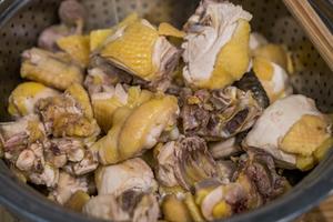 香菇土豆腐竹炖鸡的做法 步骤5