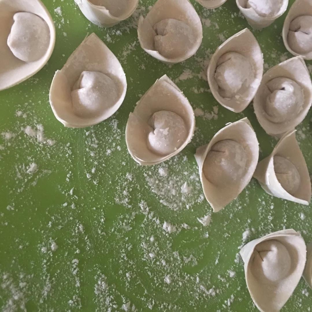 元宝馄饨的包法