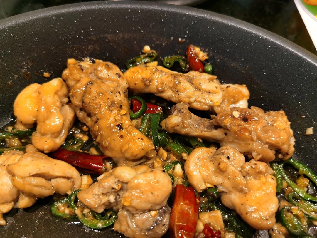 蒜香鸡翅，这才是鸡翅最好吃的做法