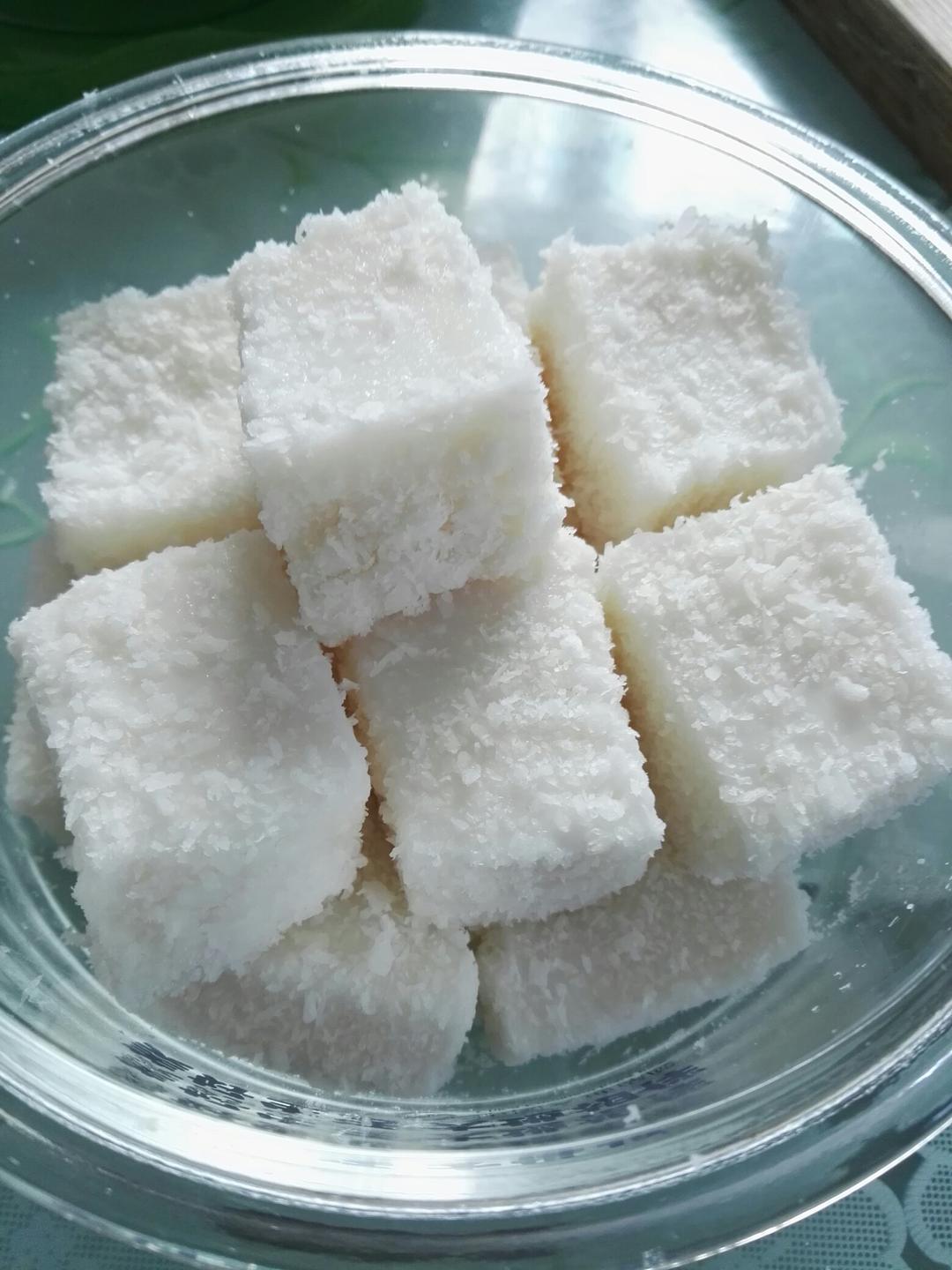 完胜85度C牛奶椰丝小方