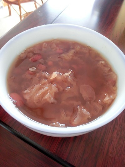红豆银耳汤的做法