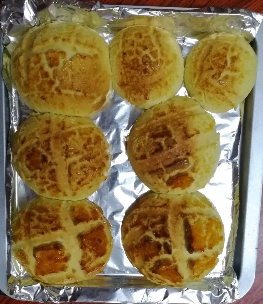 猪油酥皮菠萝果酱馅菠萝包