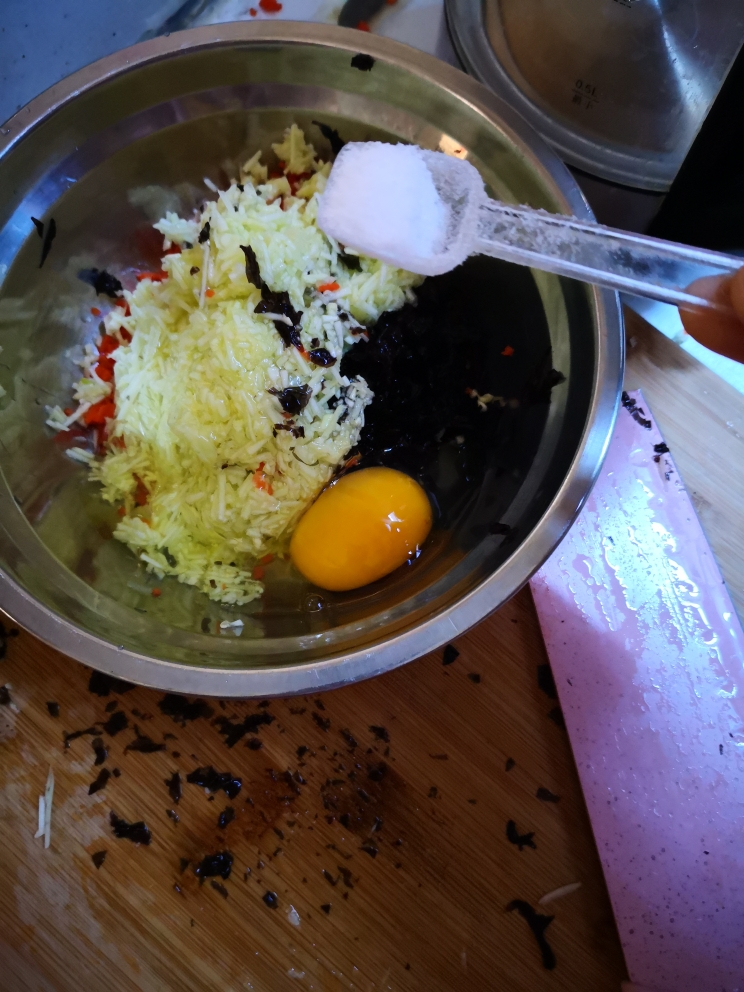 西葫芦紫菜饼的做法 步骤4