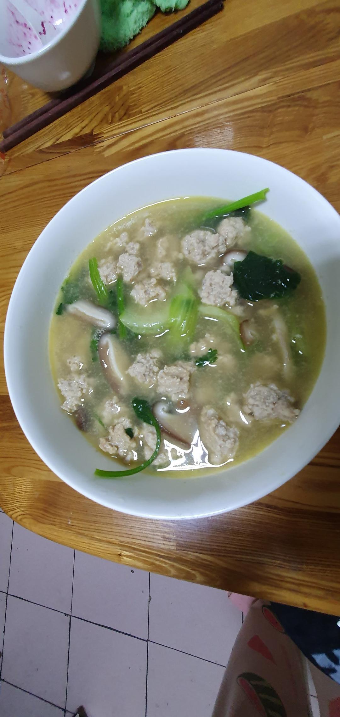 鈺鈺789做的生汆肉丸湯快手肉食類兒童餐03