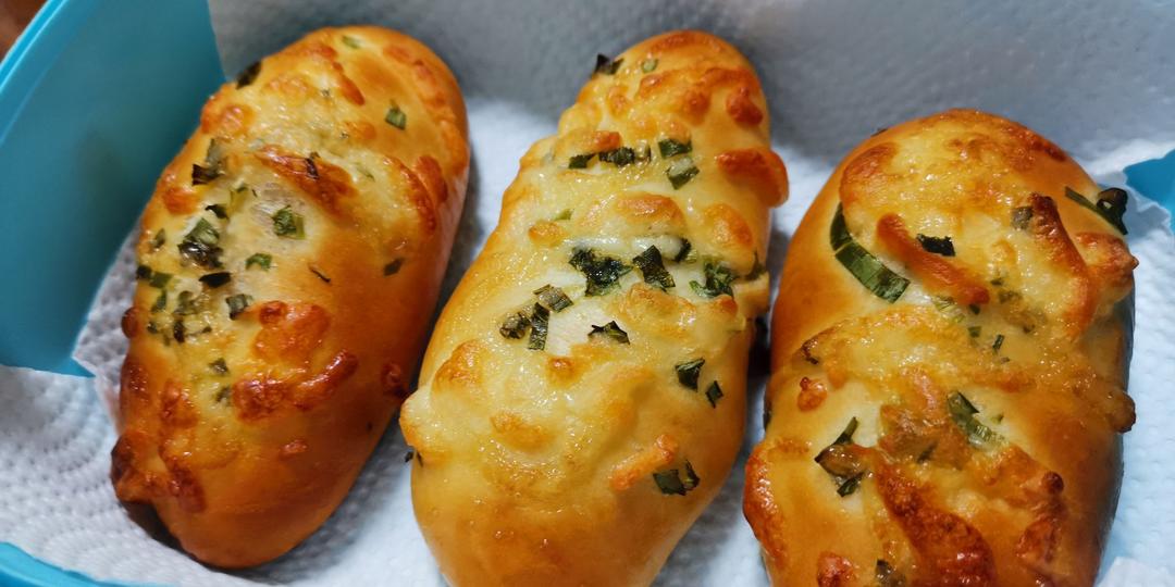 肉松葱香芝士面包