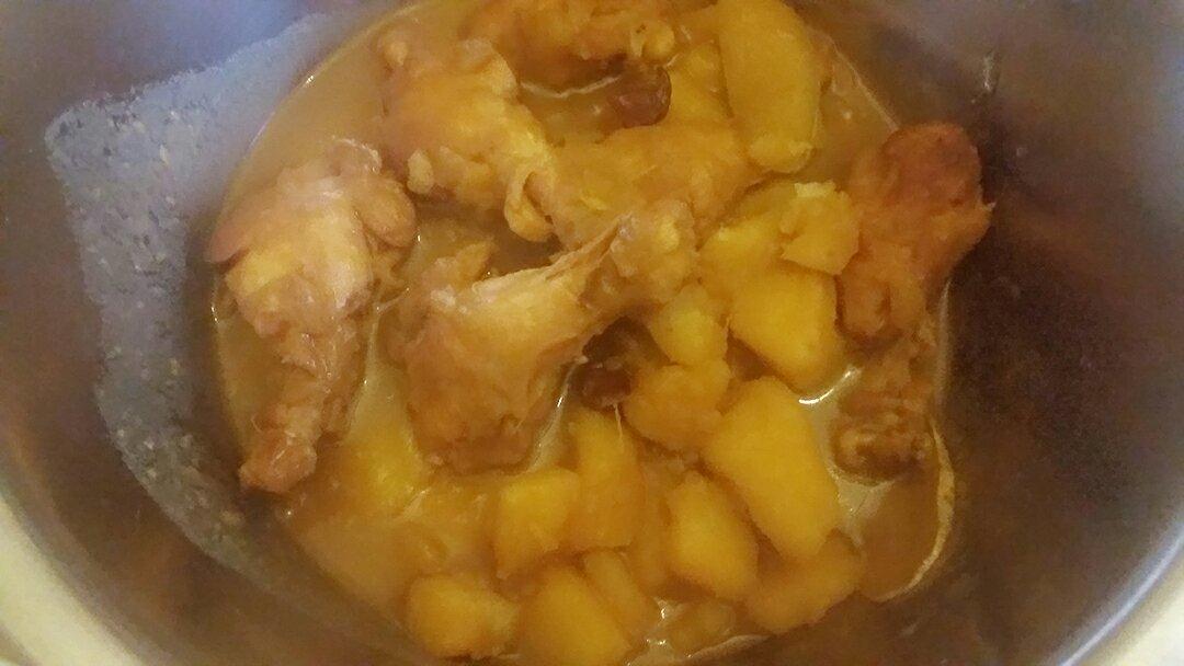 土豆炖翅根