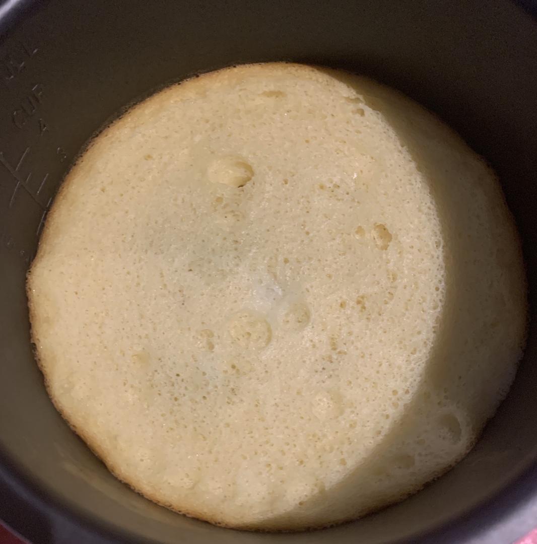超棒，不用烤箱也能做蛋糕！微博访问量曾突破10W+的热门帖——电饭锅做蛋糕（多动图，孔瑶的食谱）
