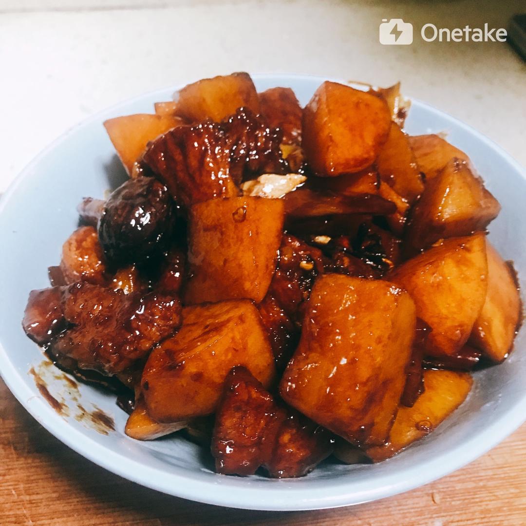 堂妈小厨——小土豆红烧肉