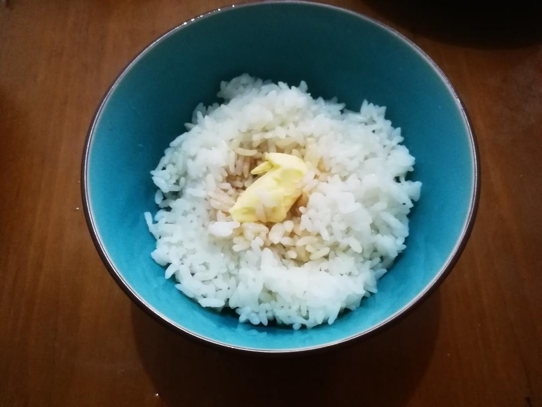 《深夜食堂》黄油拌饭