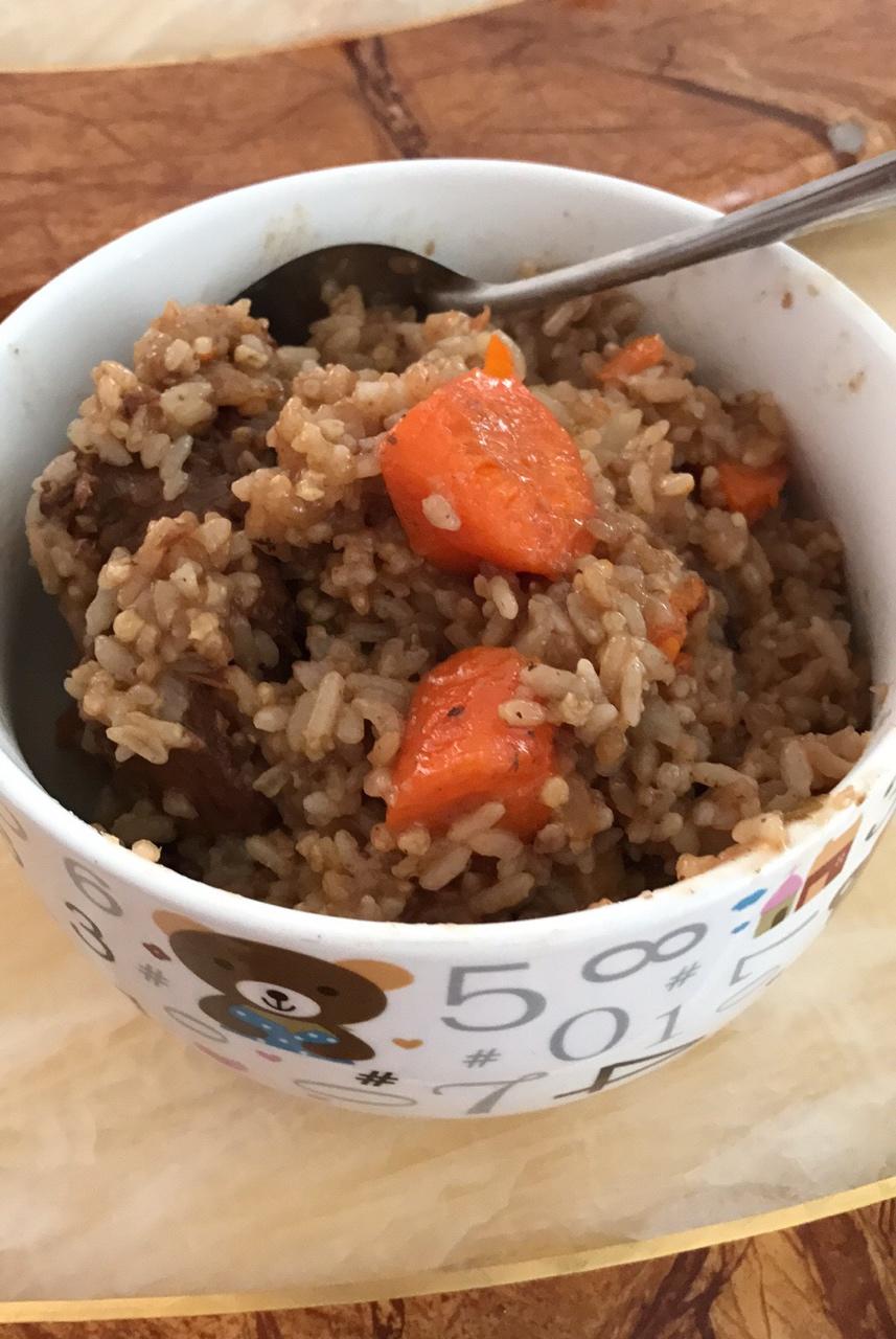 喷香排骨焖饭（爆好吃）