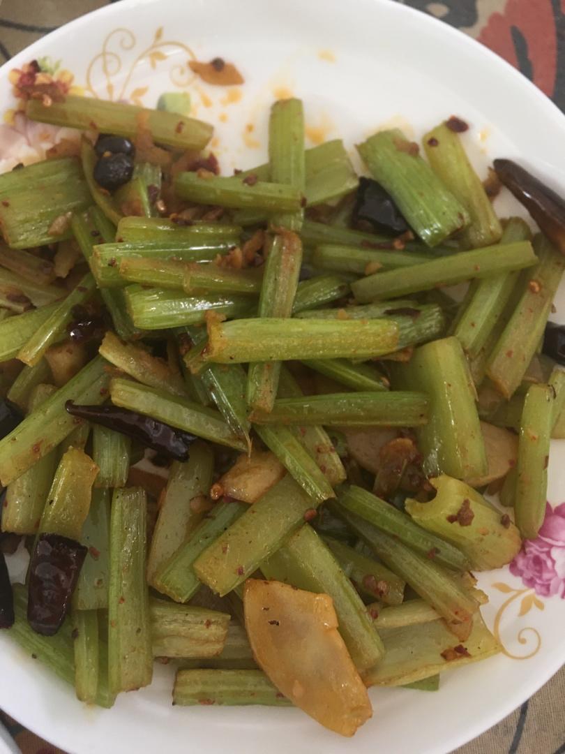 芹菜还可以这样吃