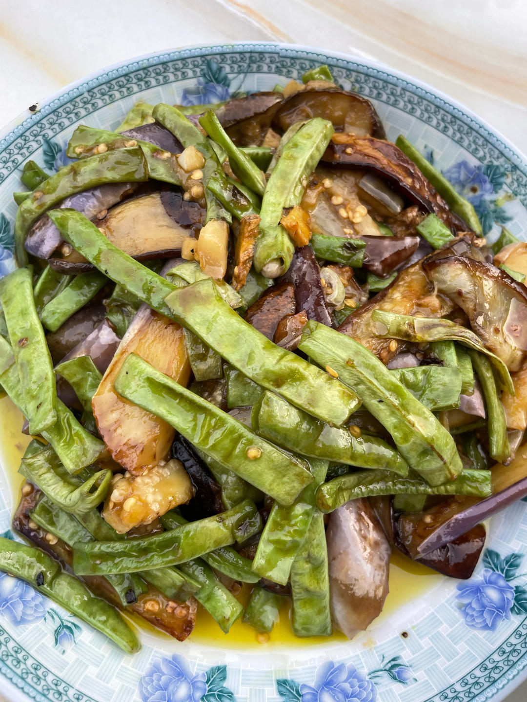 茄子炒豆角（饭店的味道）