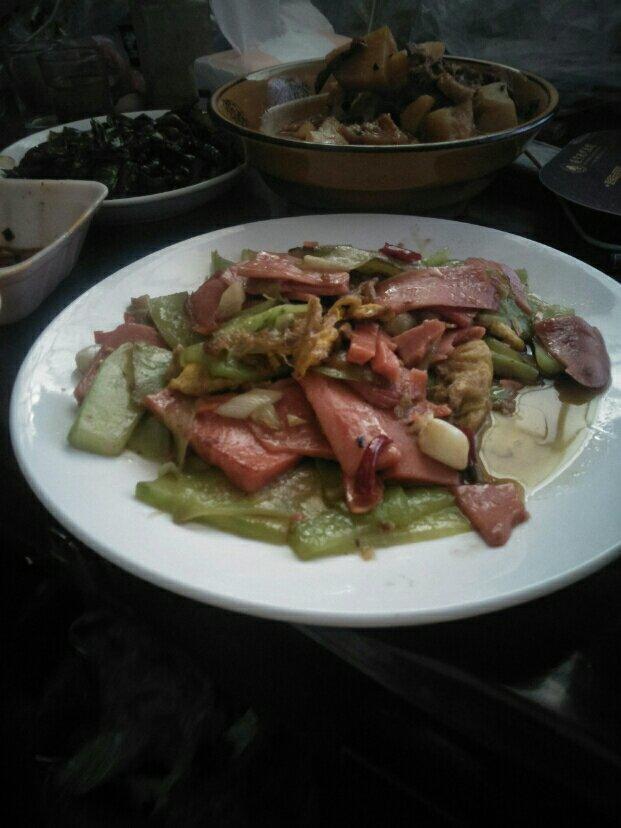 黄瓜炒火腿肠